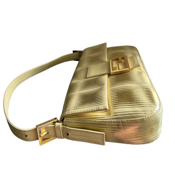 Auth RARE Fendi Metallic Gold Baguette LIMITED EDITION vintage Shoulder Bag - Picture 10 of 11